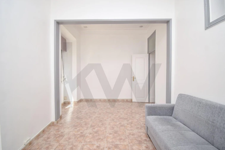 Apartamento T2 para Venda em Campolide Foto 18