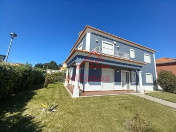 Moradia T4 para Venda em Silveira