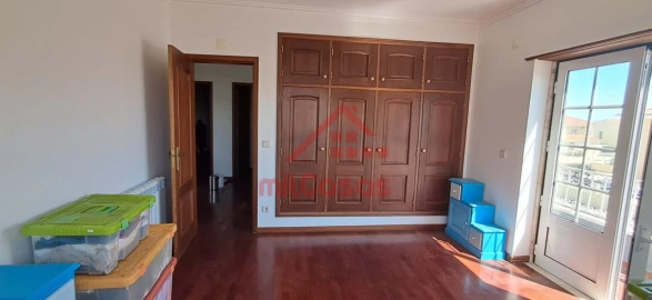 Moradia T4 para Venda em Silveira