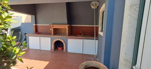 Moradia T4 para Venda em Silveira