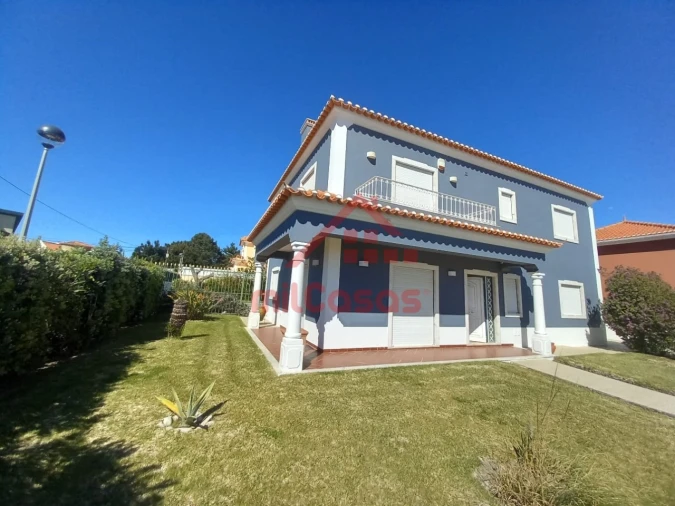 Moradia T4 para Venda em Silveira Foto 3