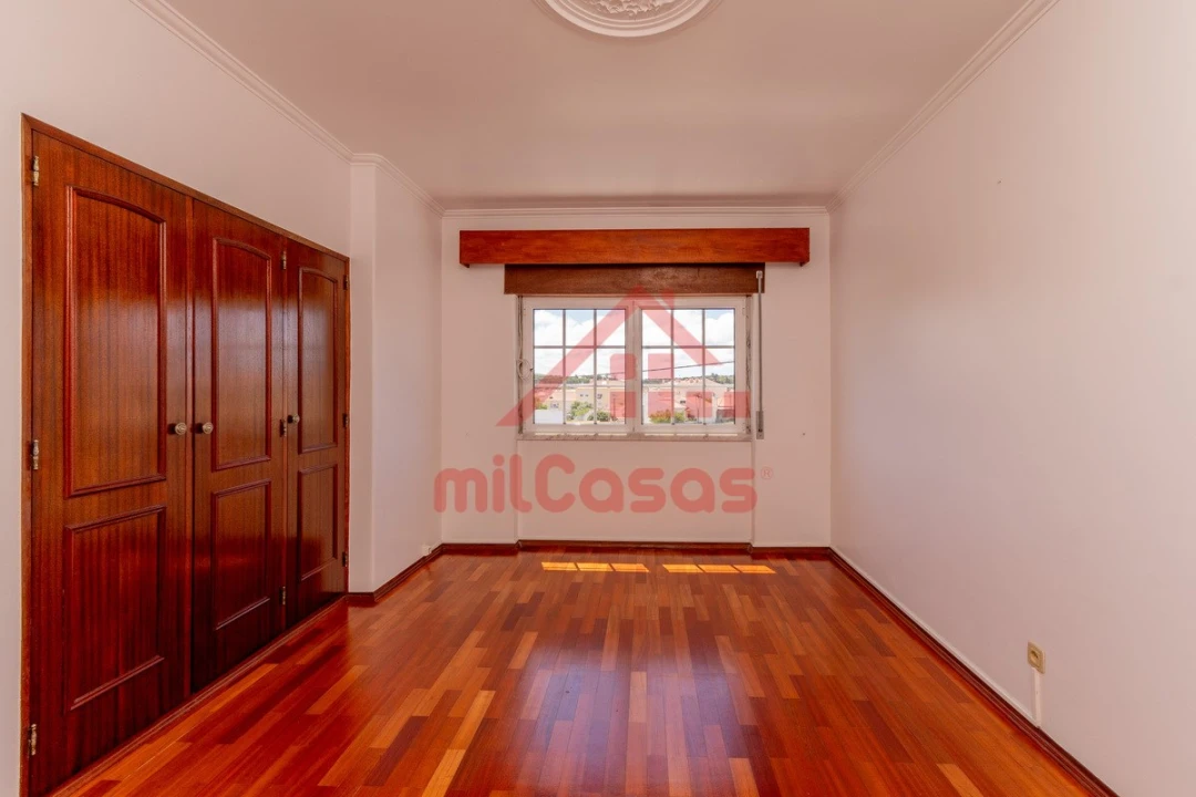 Apartamento T3 para Arrendamento em Ponte do Rol Foto 6