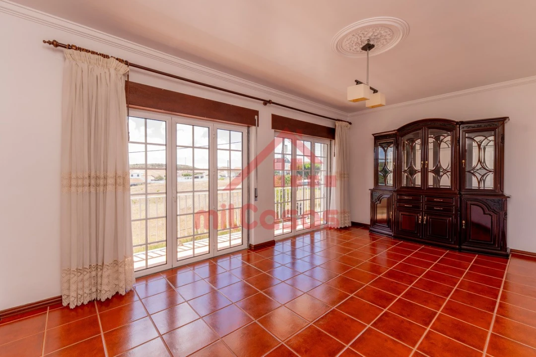 Apartamento T3 para Arrendamento em Ponte do Rol Foto 15