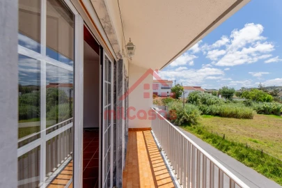 Apartamento T3 para Arrendamento em Ponte do Rol