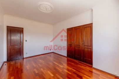 Apartamento T3 para Arrendamento em Ponte do Rol