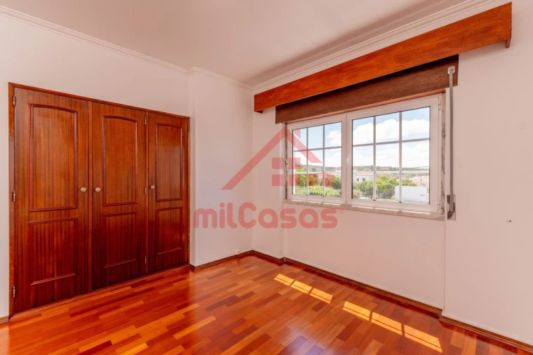 Apartamento T3 para Arrendamento em Ponte do Rol Foto 13