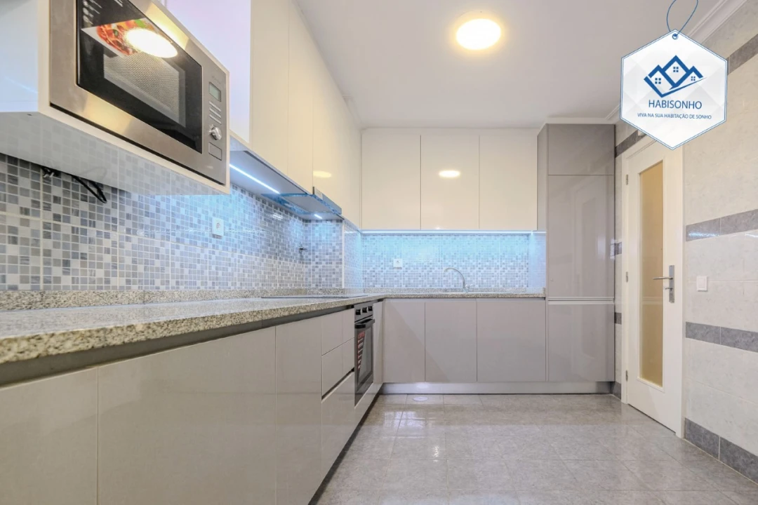 Apartamento T2 para Venda em Rio Tinto Foto 1