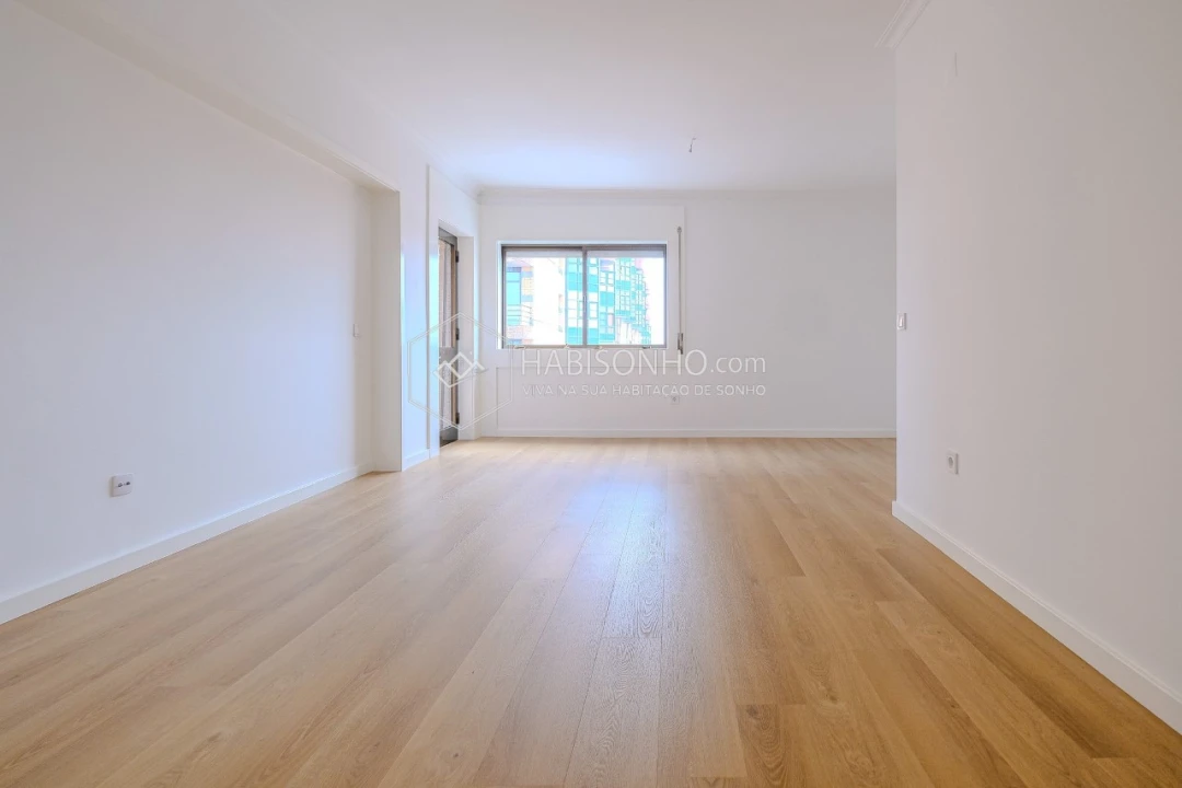 Apartamento T2 para Venda em Rio Tinto Foto 4