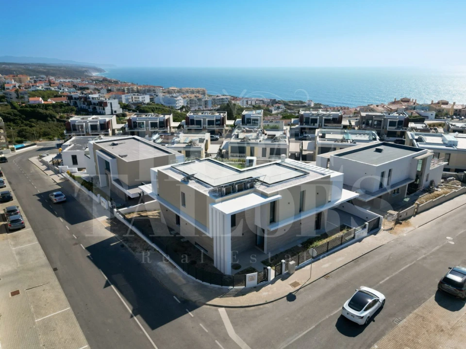 Moradia T4 para Venda em Ericeira Foto 1