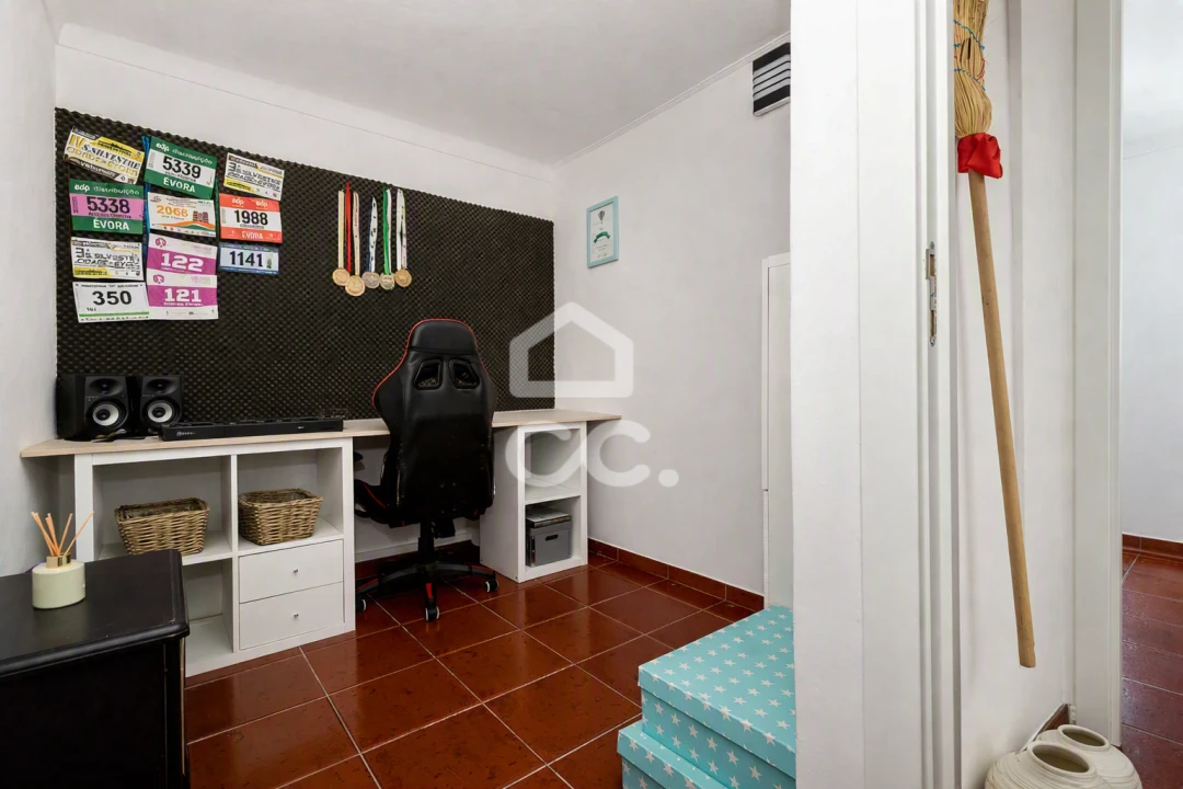 Moradia T4 para Venda em Bacelo e Senhora da Saúde Foto 15