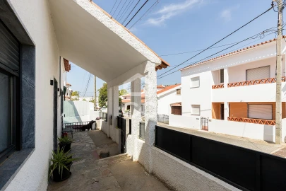 Moradia T4 para Venda em Bacelo e Senhora da Saúde