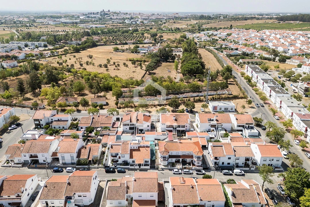Moradia T4 para Venda em Bacelo e Senhora da Saúde Foto 53