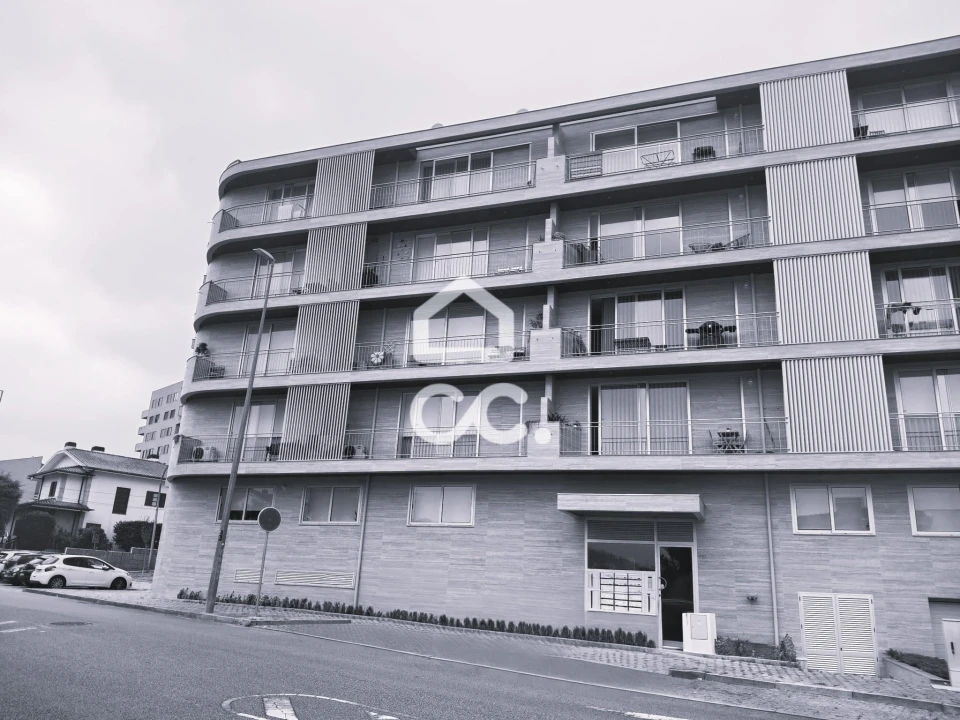 Apartamento T2 para Venda em Ermesinde Foto 1