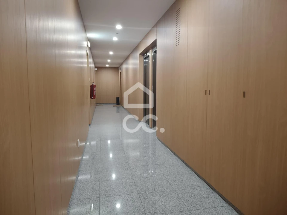 Apartamento T2 para Venda em Ermesinde Foto 6