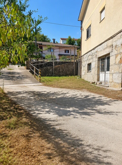 Moradia T3 para Venda em Boa Aldeia, Farminhão e Torredeita