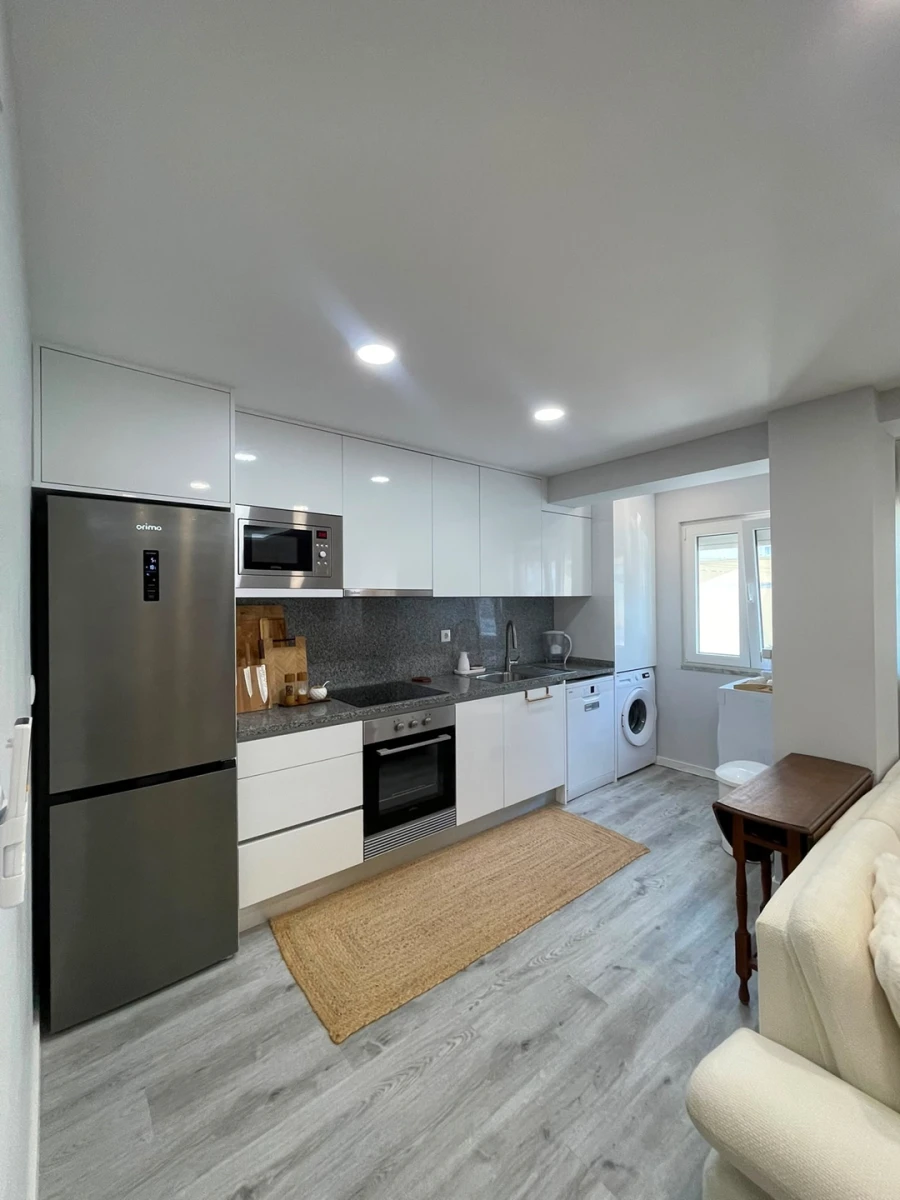 Apartamento T2 para Venda em Charneca de Caparica e Sobreda Foto 12
