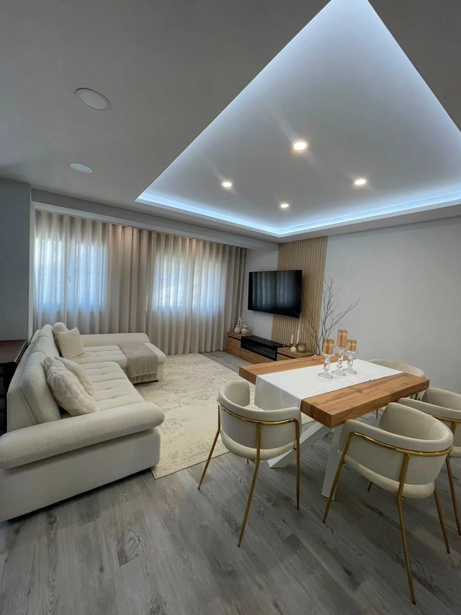 Apartamento T2 para Venda em Charneca de Caparica e Sobreda Foto 2