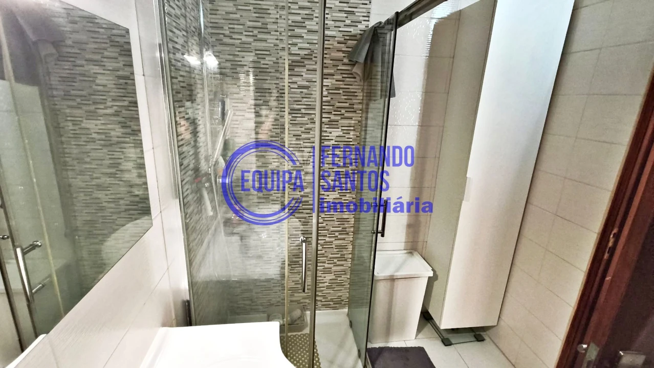 Apartamento T2 para Venda em Armação de Pera Foto 12