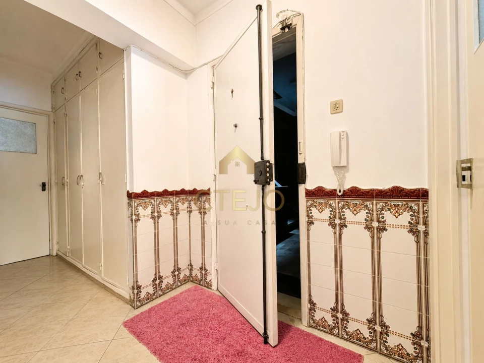 Apartamento T2 para Venda em Santa Iria de Azoia, São João da Talha e Bobadela Foto 16