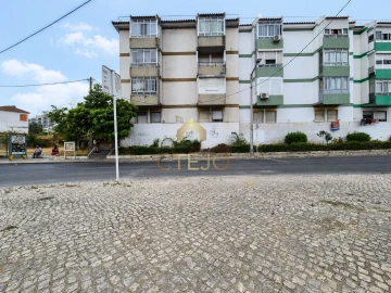 Apartamento T2 para Venda em Santa Iria de Azoia, São João da Talha e Bobadela