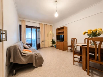 Apartamento T2 para Venda em Santa Iria de Azoia, São João da Talha e Bobadela