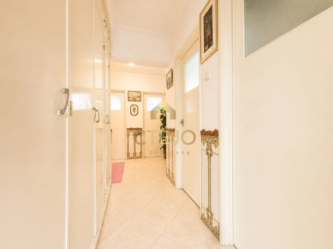 Apartamento T2 para Venda em Santa Iria de Azoia, São João da Talha e Bobadela Foto 19