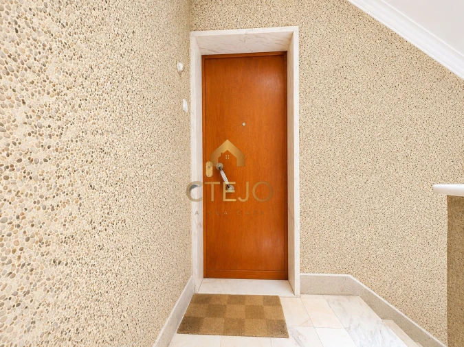 Apartamento T2 para Venda em Santa Iria de Azoia, São João da Talha e Bobadela Foto 23
