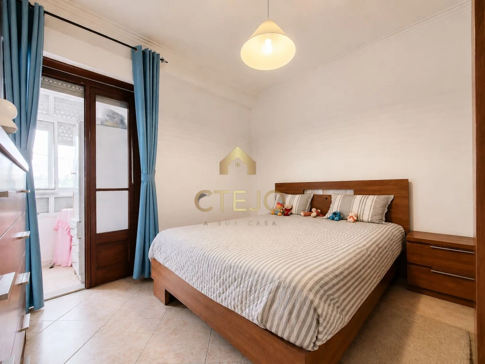 Apartamento T2 para Venda em Santa Iria de Azoia, São João da Talha e Bobadela Foto 4