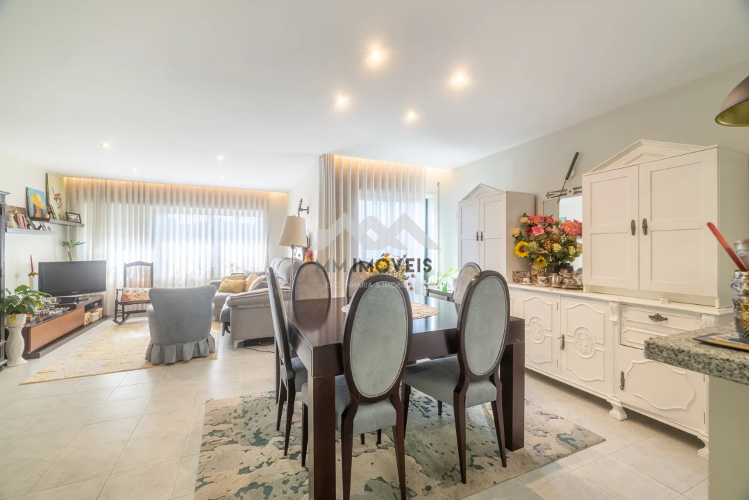 Apartamento T3 para Venda em Santa Marinha e São Pedro da Afurada Foto 2