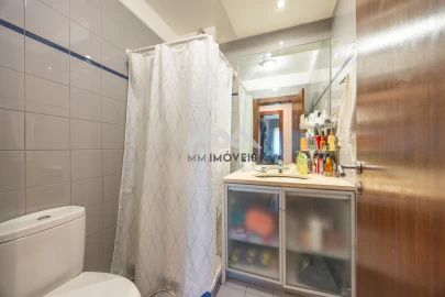 Apartamento T2 para Venda em Aldoar, Foz do Douro e Nevogilde