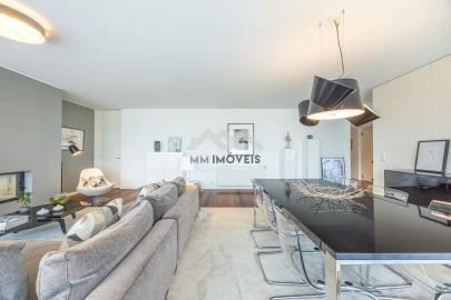 Apartamento T4 para Venda em Santa Marinha e São Pedro da Afurada