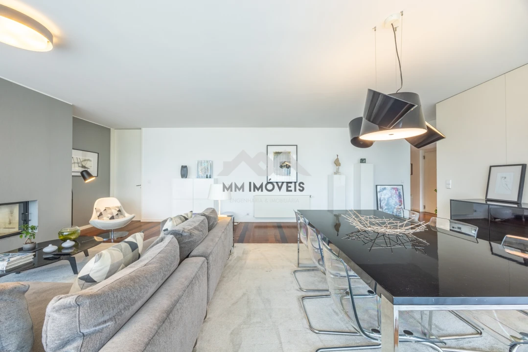 Apartamento T4 para Venda em Santa Marinha e São Pedro da Afurada Foto 3