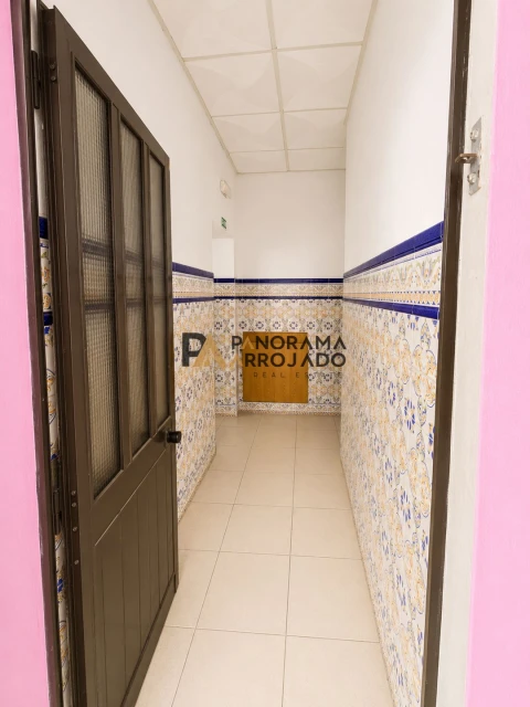 Negócio para Venda em Sarilhos Grandes