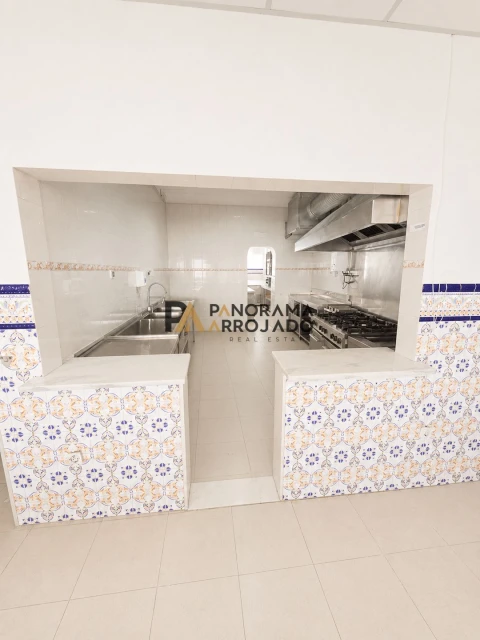 Negócio para Venda em Sarilhos Grandes