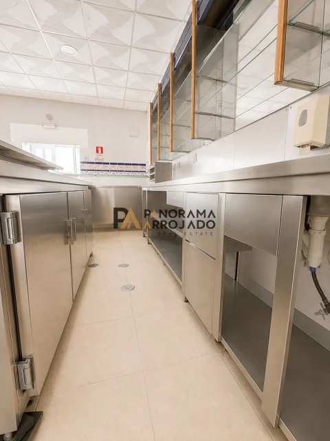 Negócio para Venda em Sarilhos Grandes