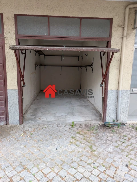 Garagem para Arrendamento em Viseu