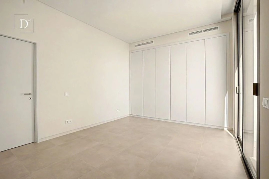 Apartamento T3 para Venda em Portimão Foto 16