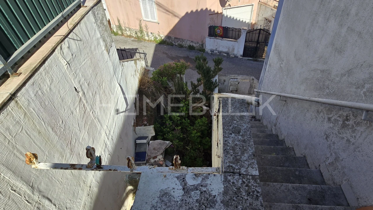 Moradia T6 para Venda em Agualva e Mira-Sintra Foto 10
