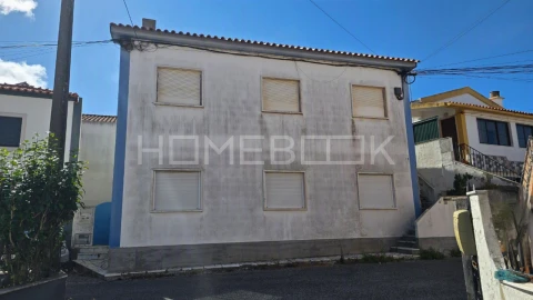 Moradia T6 para Venda em Agualva e Mira-Sintra