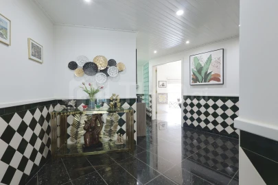 Apartamento T2 para Venda em Baixa da Banheira e Vale da Amoreira