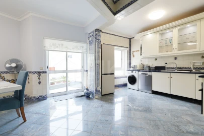 Apartamento T2 para Venda em Baixa da Banheira e Vale da Amoreira