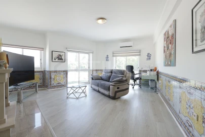 Apartamento T2 para Venda em Baixa da Banheira e Vale da Amoreira