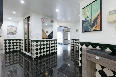 Apartamento T2 para Venda em Baixa da Banheira e Vale da Amoreira