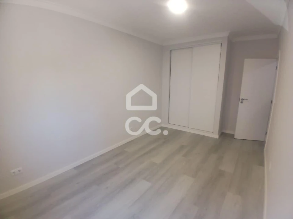 Apartamento T2 para Venda em Amora Foto 22