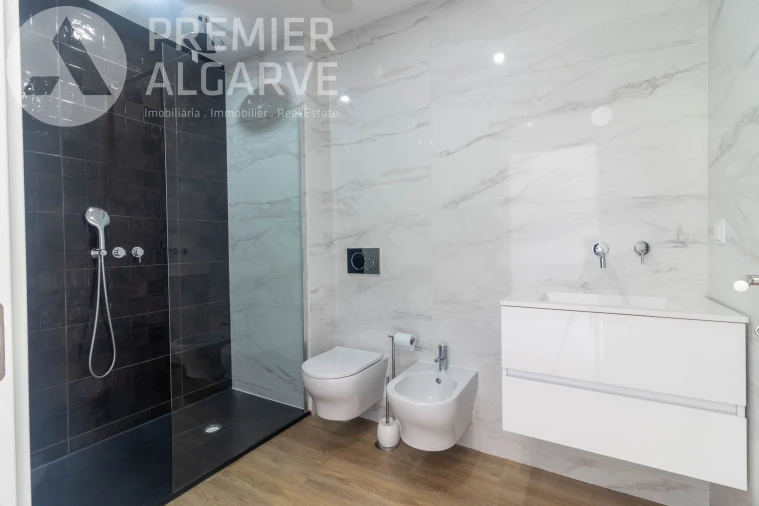 Apartamento T2 para Venda em Almancil Foto 16