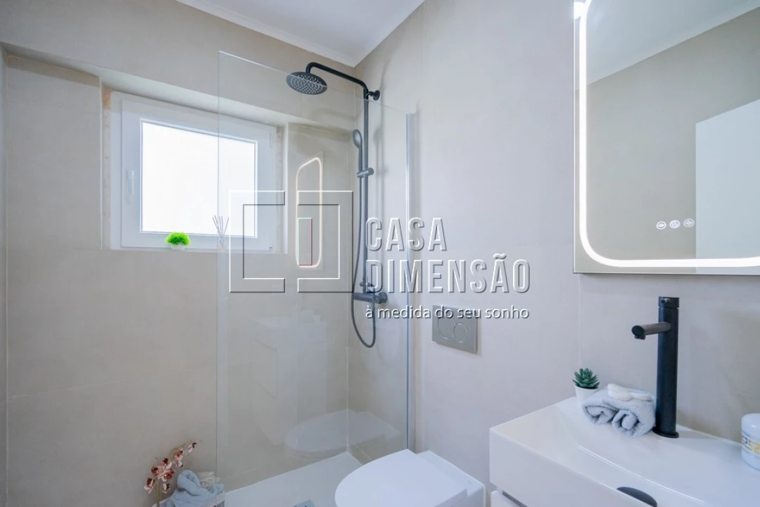 Apartamento T3 para Venda em Benfica Foto 12
