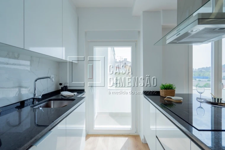 Apartamento T3 para Venda em Benfica Foto 9