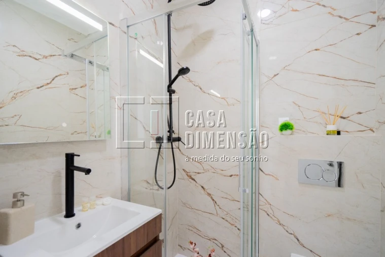 Apartamento T3 para Venda em Benfica Foto 29