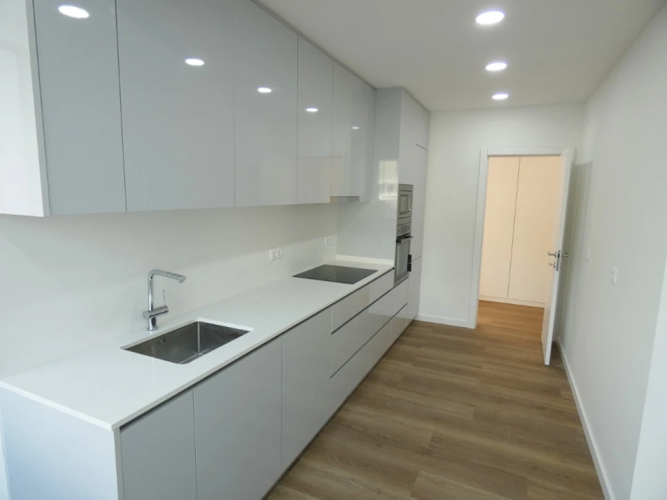 Apartamento T4 para Venda em Olivais Foto 4