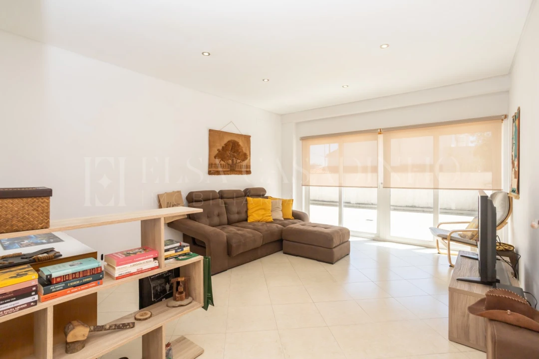 Apartamento T1 para Arrendamento em Seixal, Arrentela e Aldeia de Paio Pires Foto 11